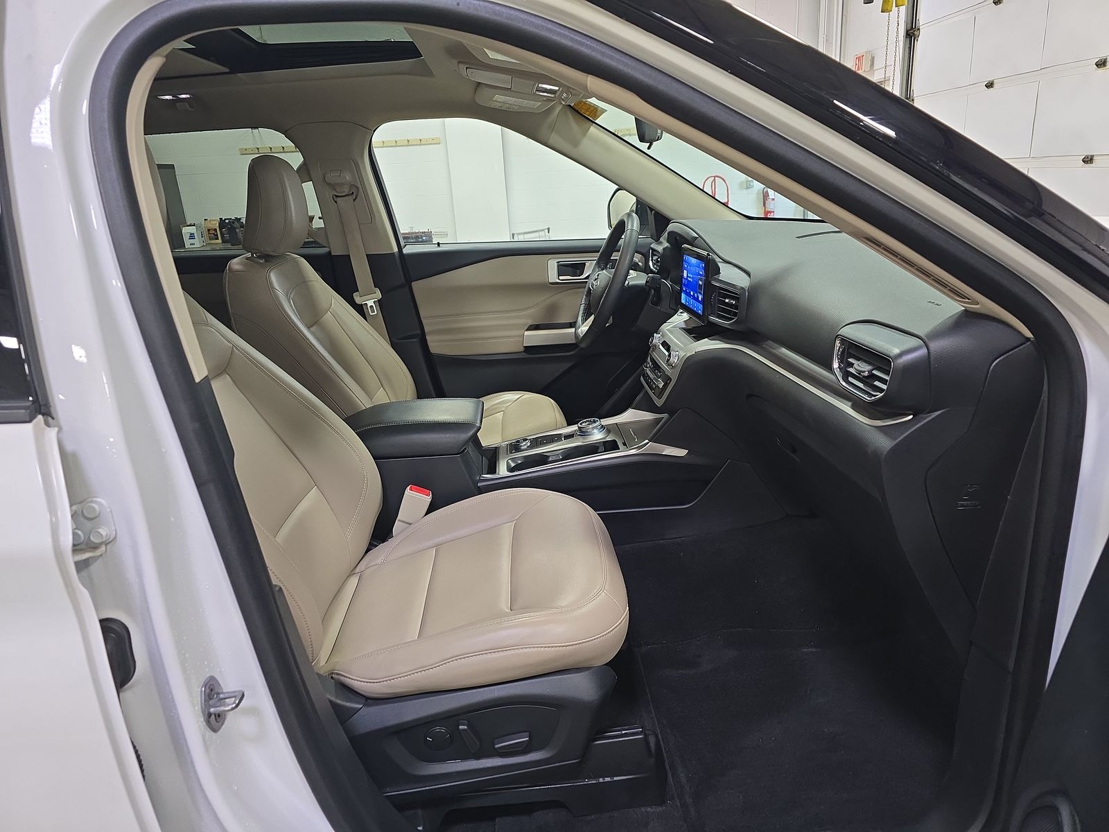 2022 Ford Explorer XLT AWD