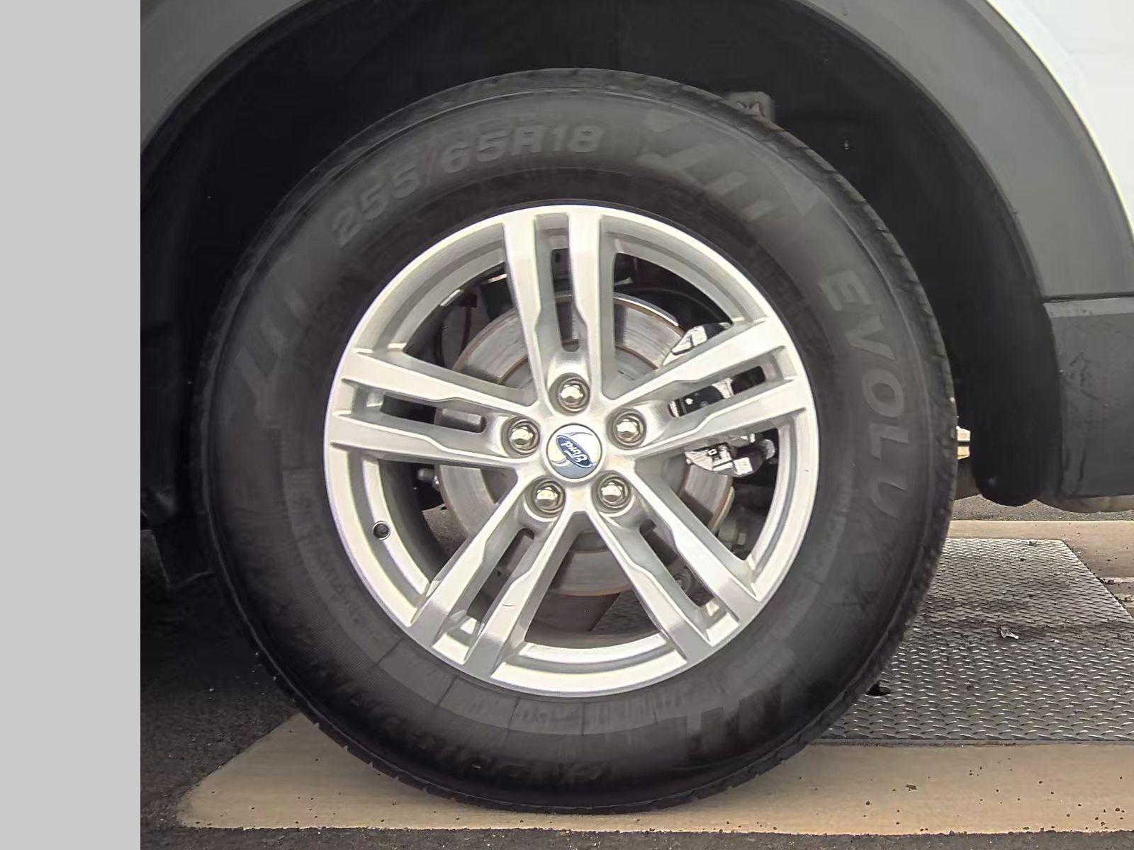 2022 Ford Explorer Base AWD