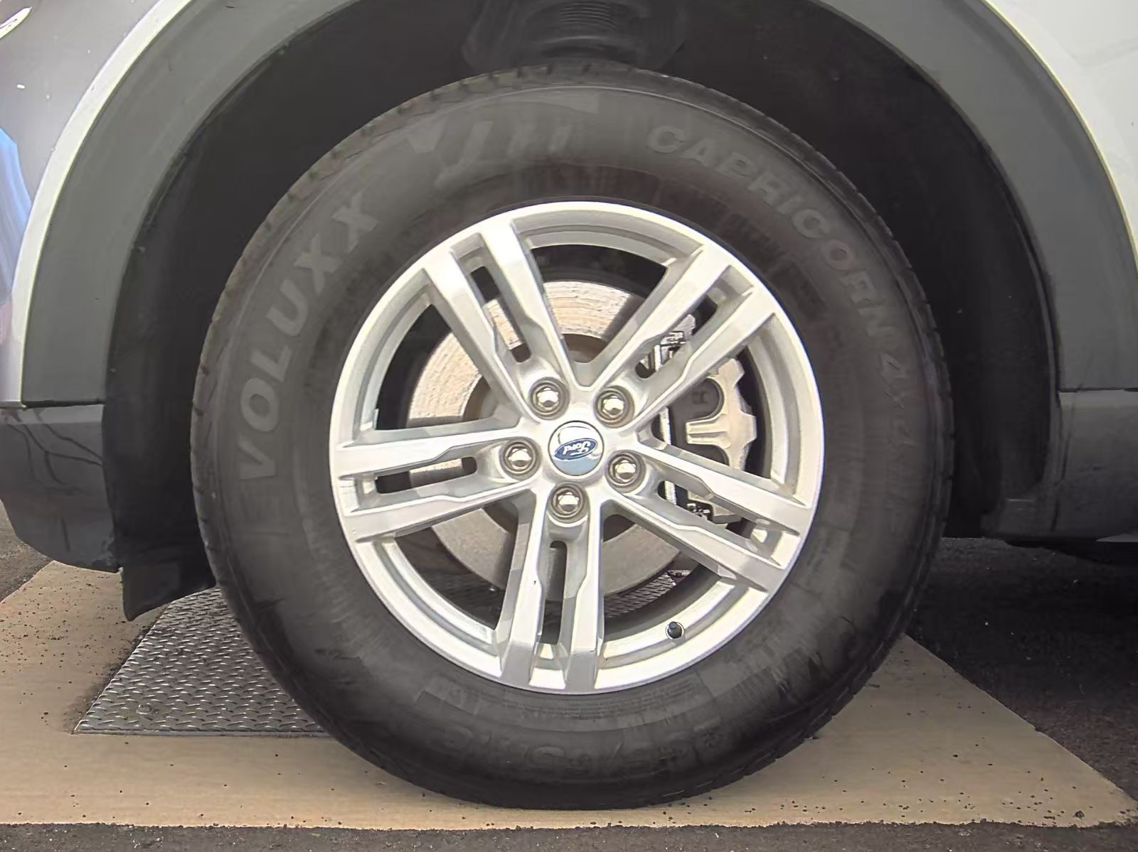 2022 Ford Explorer Base AWD