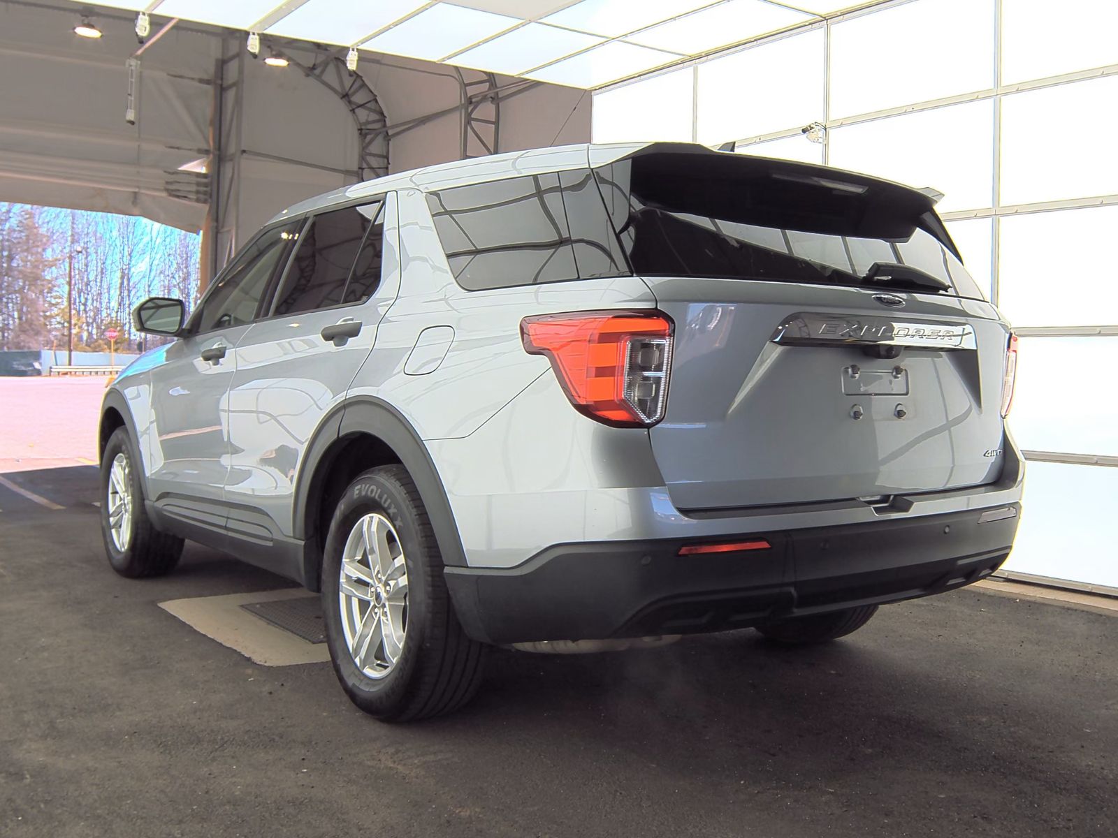2022 Ford Explorer Base AWD