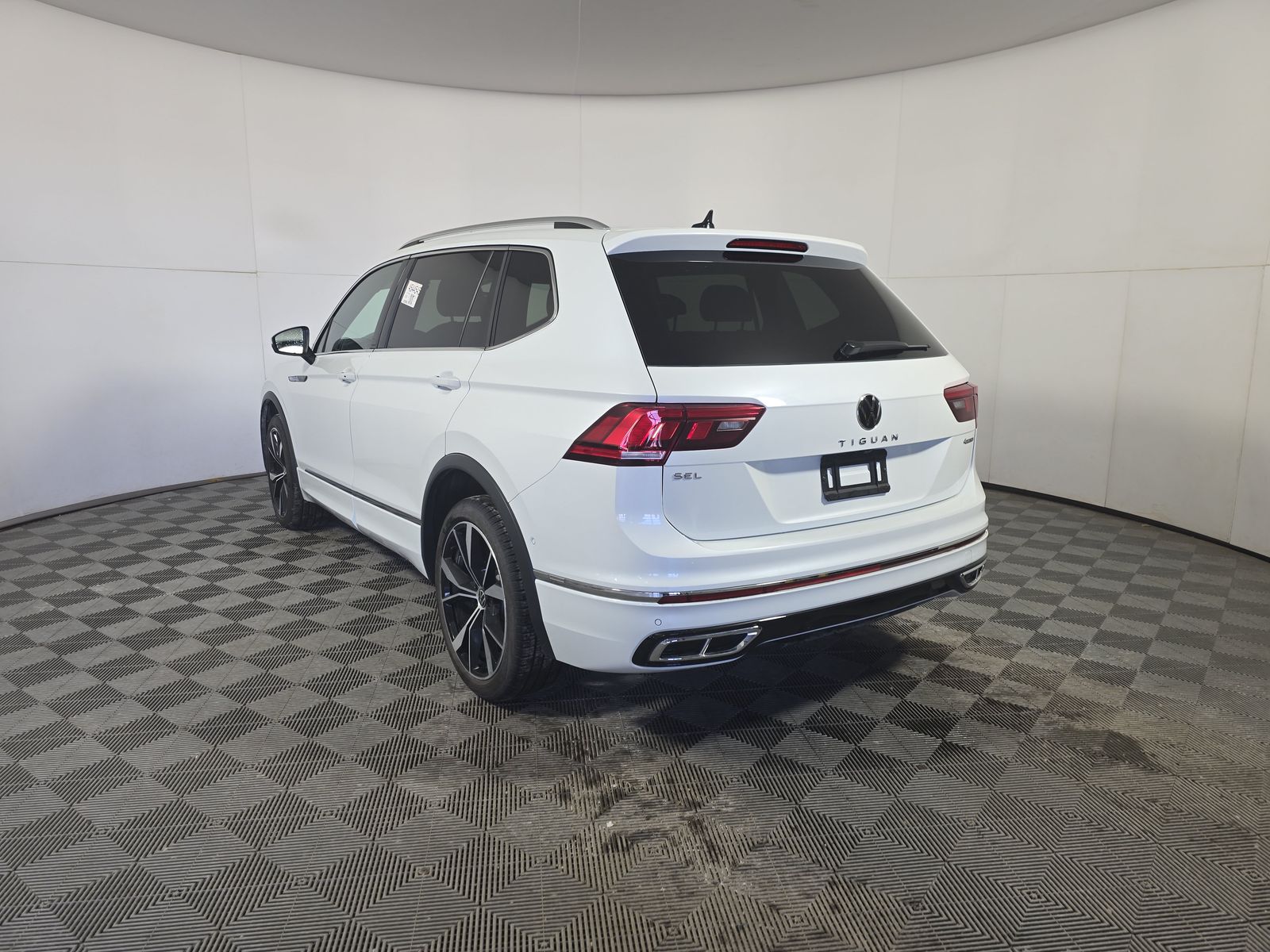 2023 Volkswagen Tiguan 2.0T SEL R-Line AWD