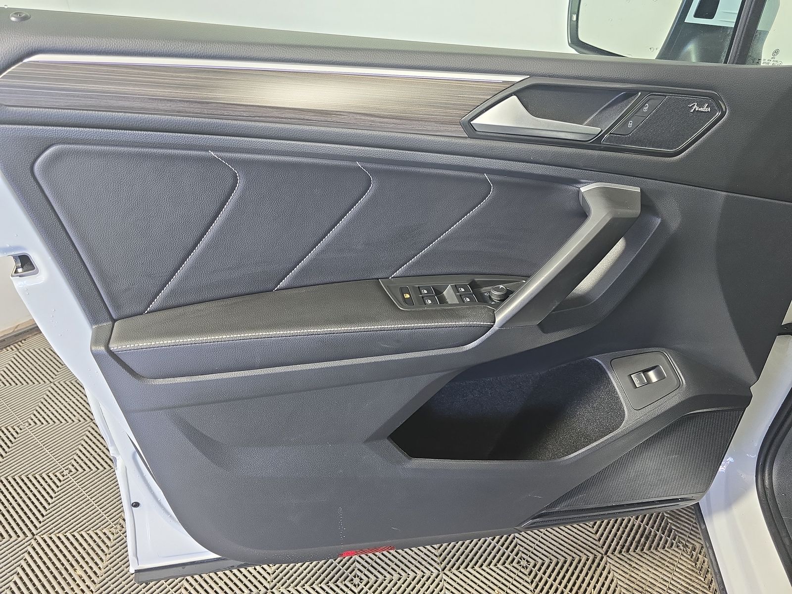 2023 Volkswagen Tiguan 2.0T SEL R-Line AWD