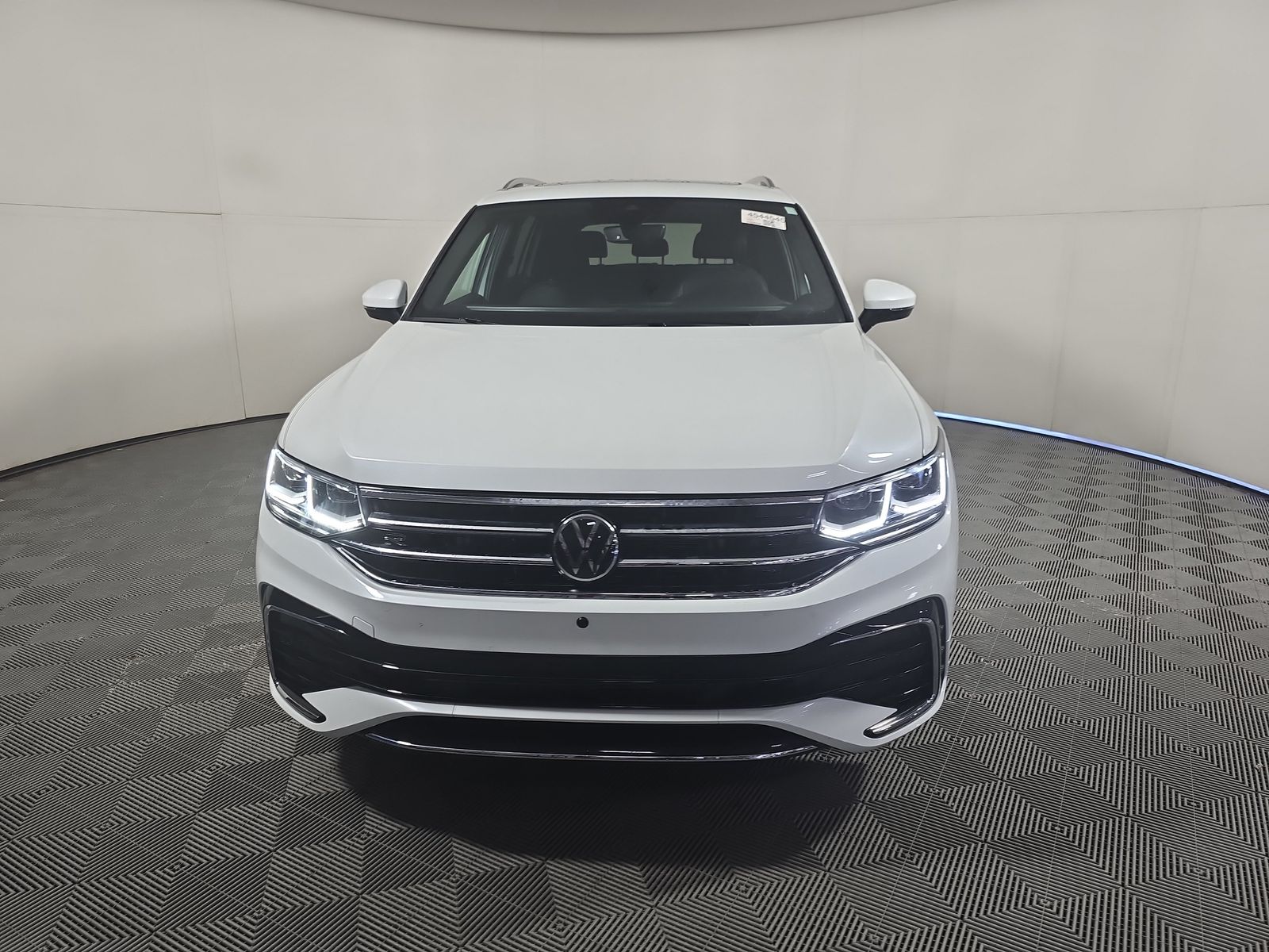 2023 Volkswagen Tiguan 2.0T SEL R-Line AWD