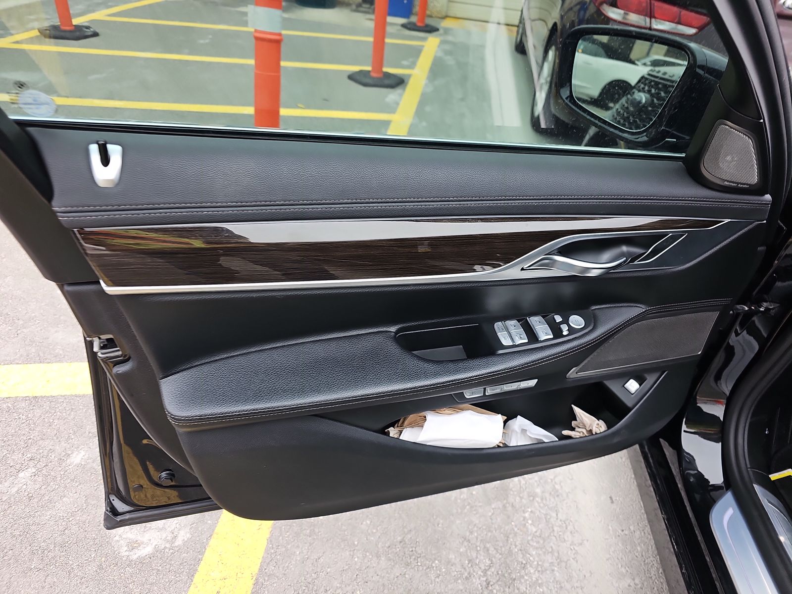2018 BMW 7 Series 740i RWD
