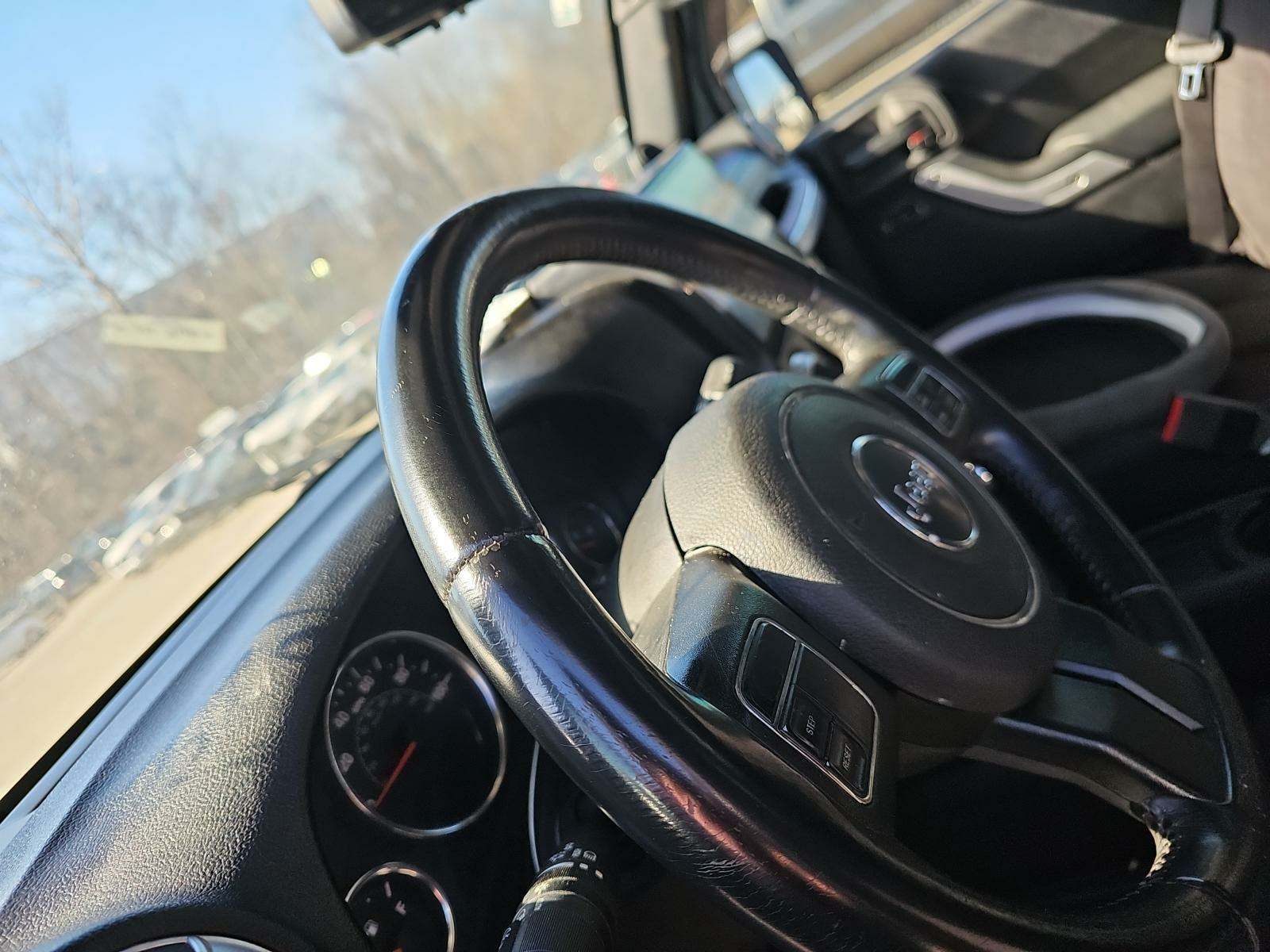 2013 Jeep Wrangler Unlimited Sahara AWD