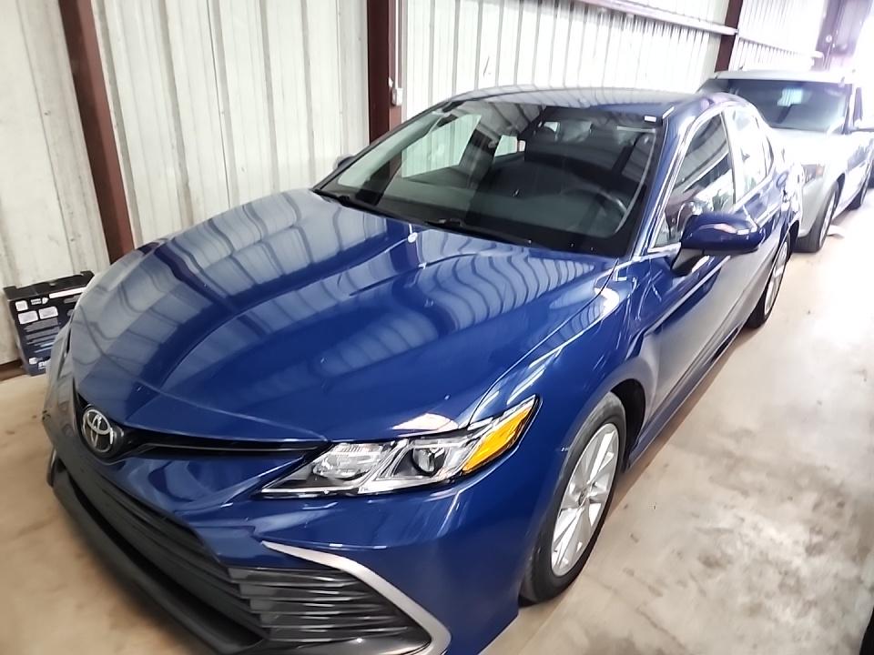 2023 Toyota Camry LE FWD