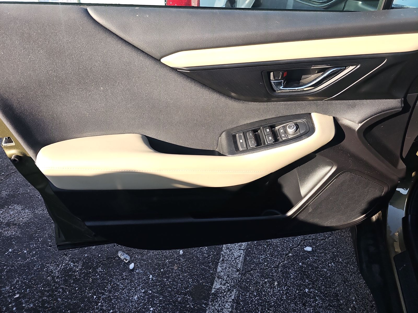 2023 Subaru Outback Premium AWD