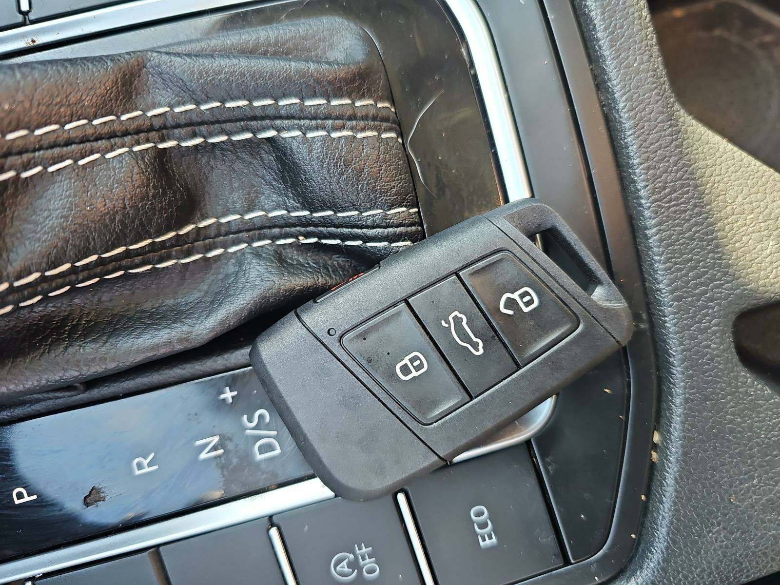 2021 Volkswagen Jetta 1.4T R-Line FWD