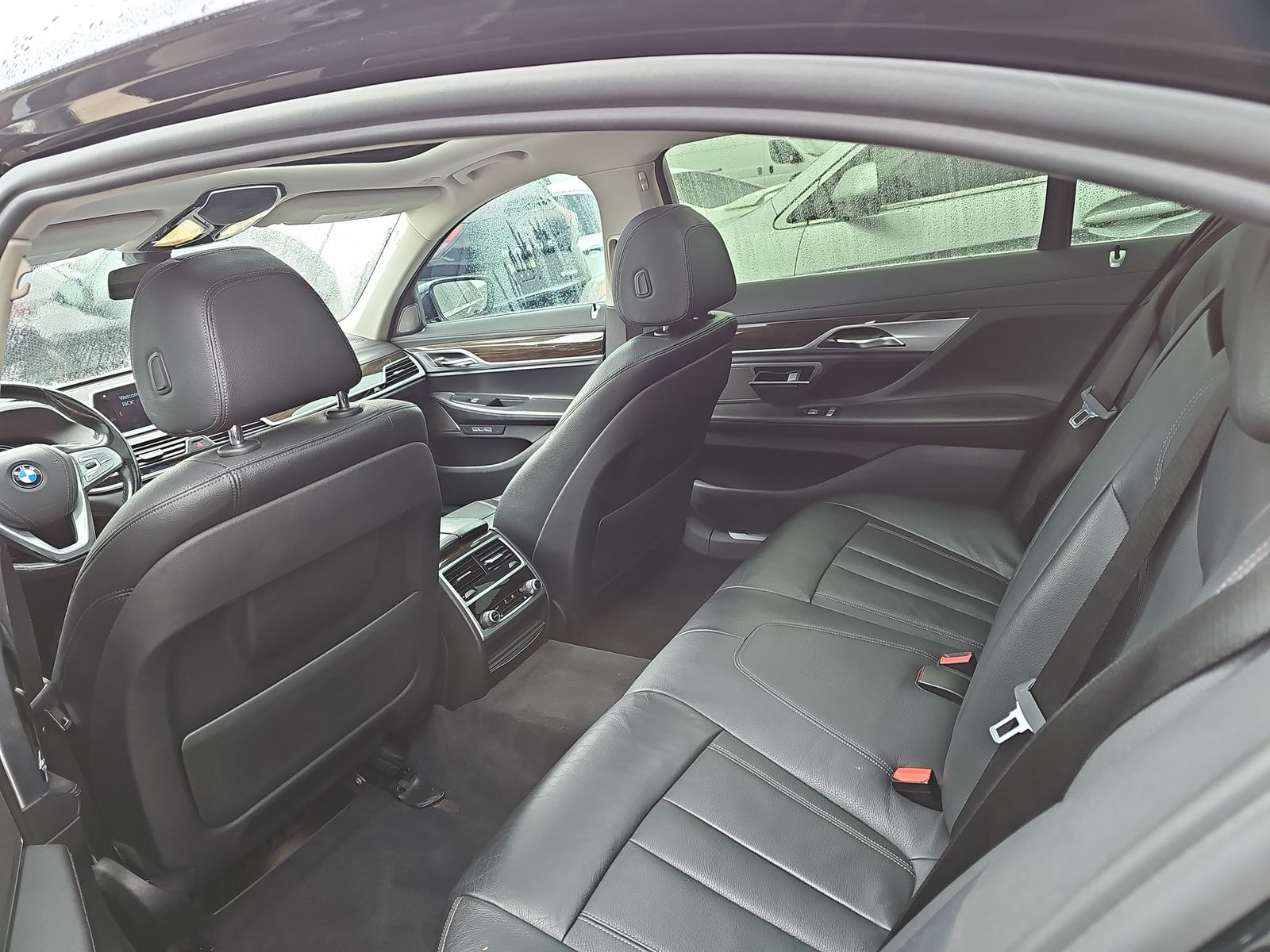2018 BMW 7 Series 740i RWD
