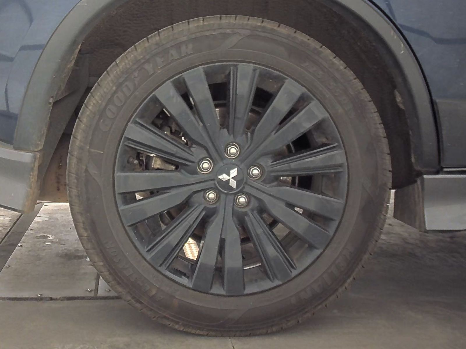 2020 Mitsubishi Outlander LE FWD