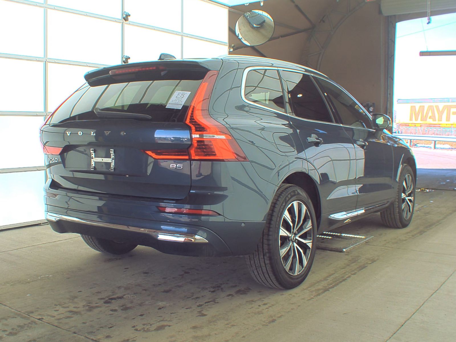 2023 Volvo XC60 B5 Plus FWD
