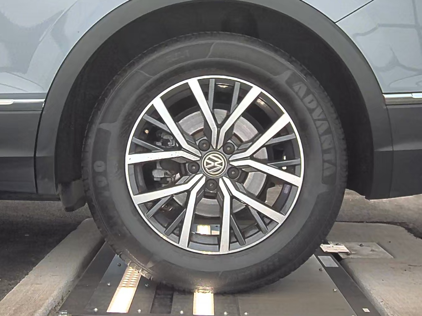 2018 Volkswagen Tiguan 2.0T SE FWD