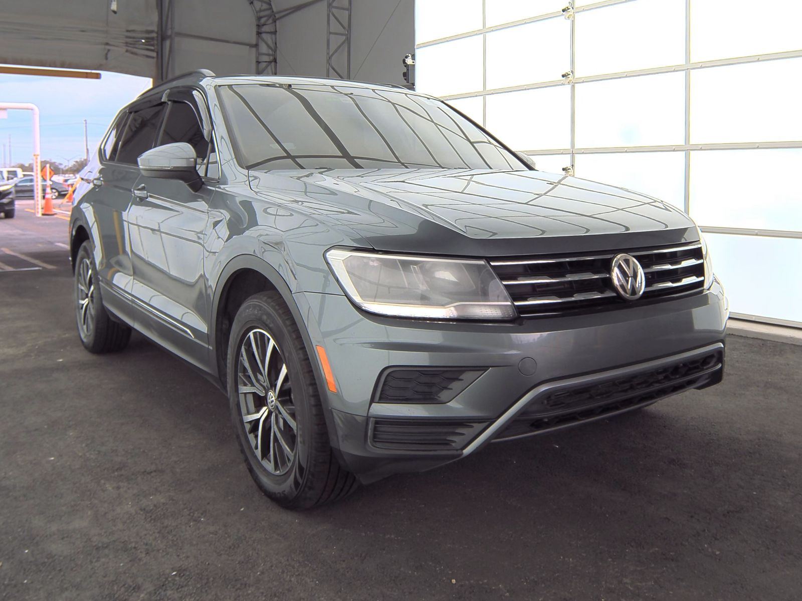 2018 Volkswagen Tiguan 2.0T SE FWD