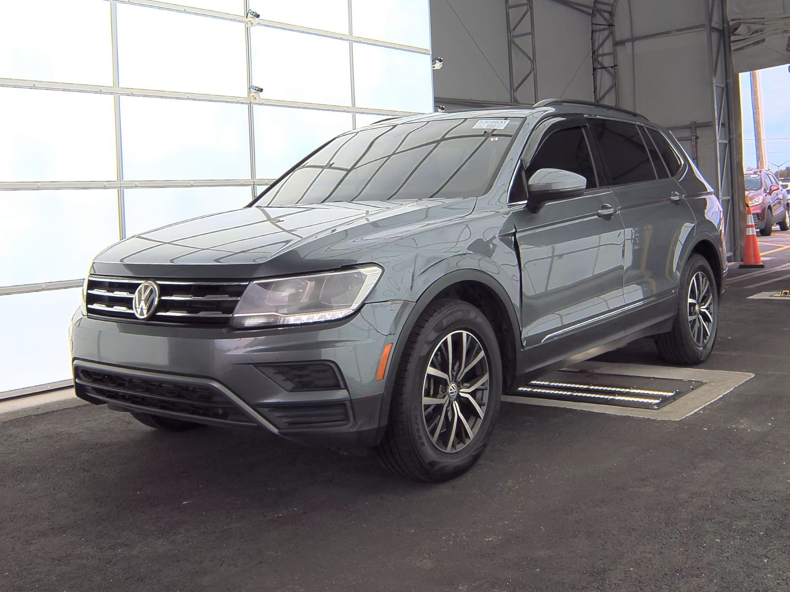 2018 Volkswagen Tiguan 2.0T SE FWD