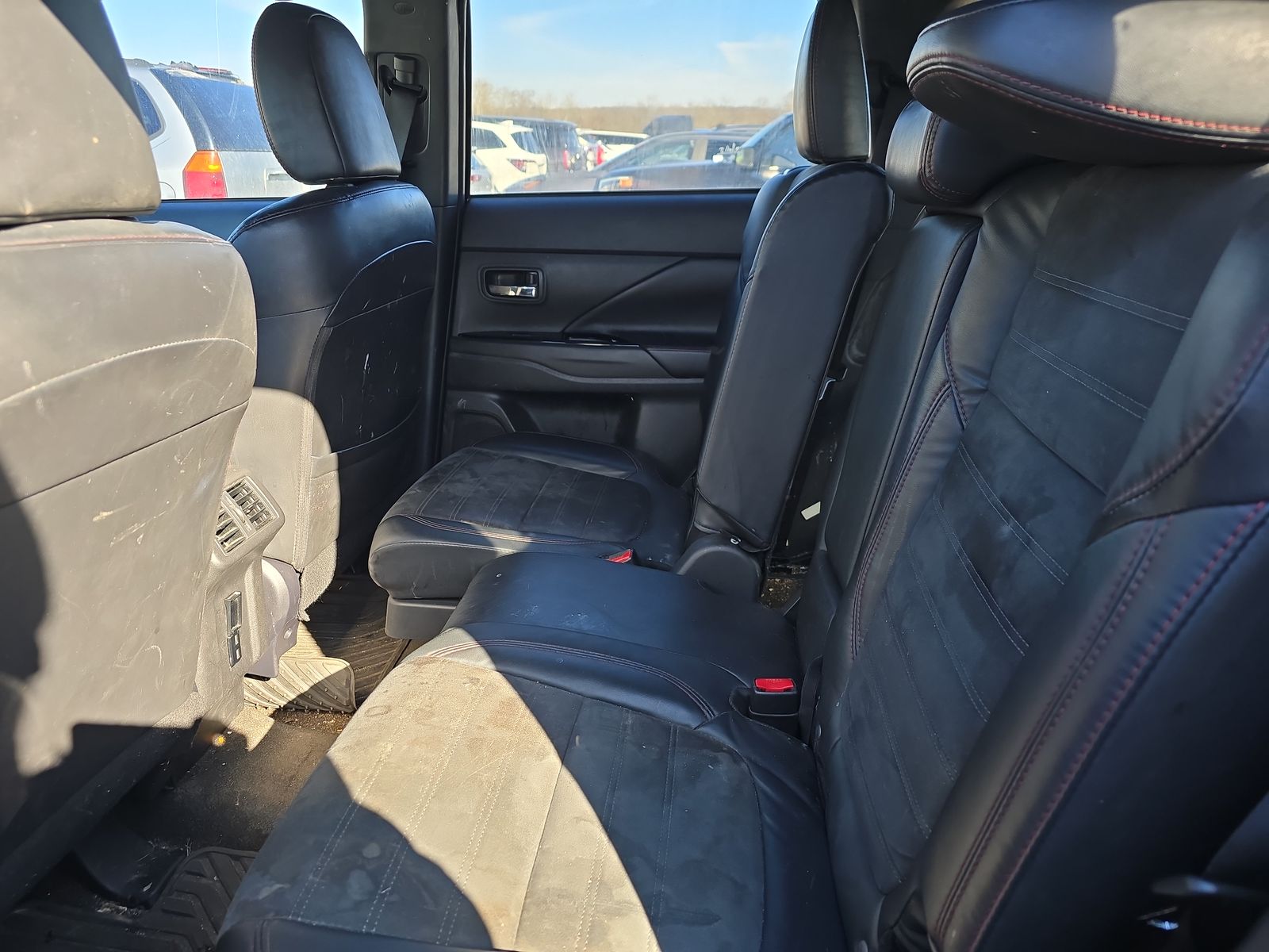 2020 Mitsubishi Outlander LE FWD