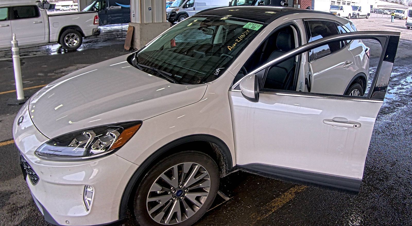 2022 Ford Escape Titanium AWD