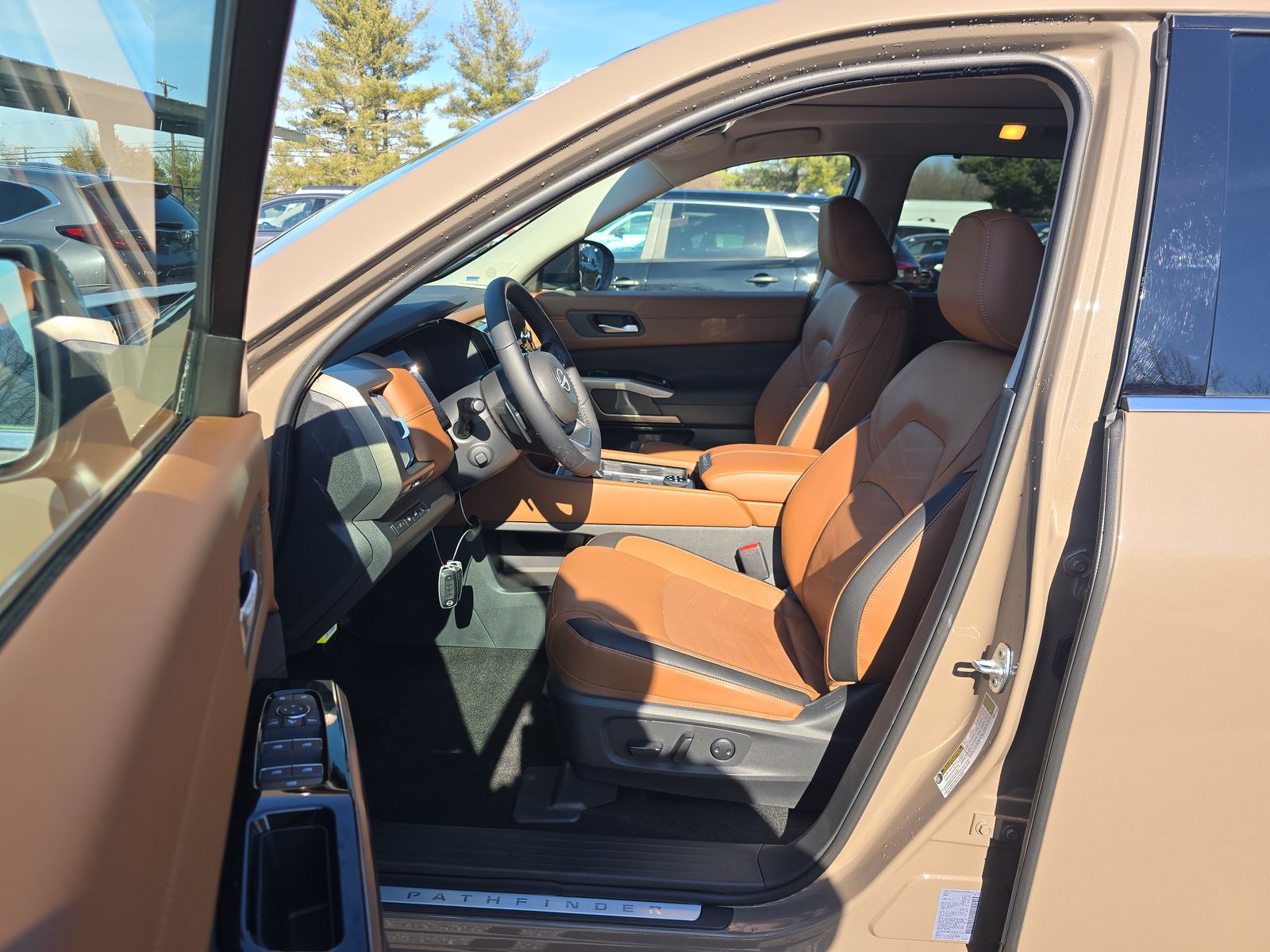2024 Nissan Pathfinder Platinum AWD
