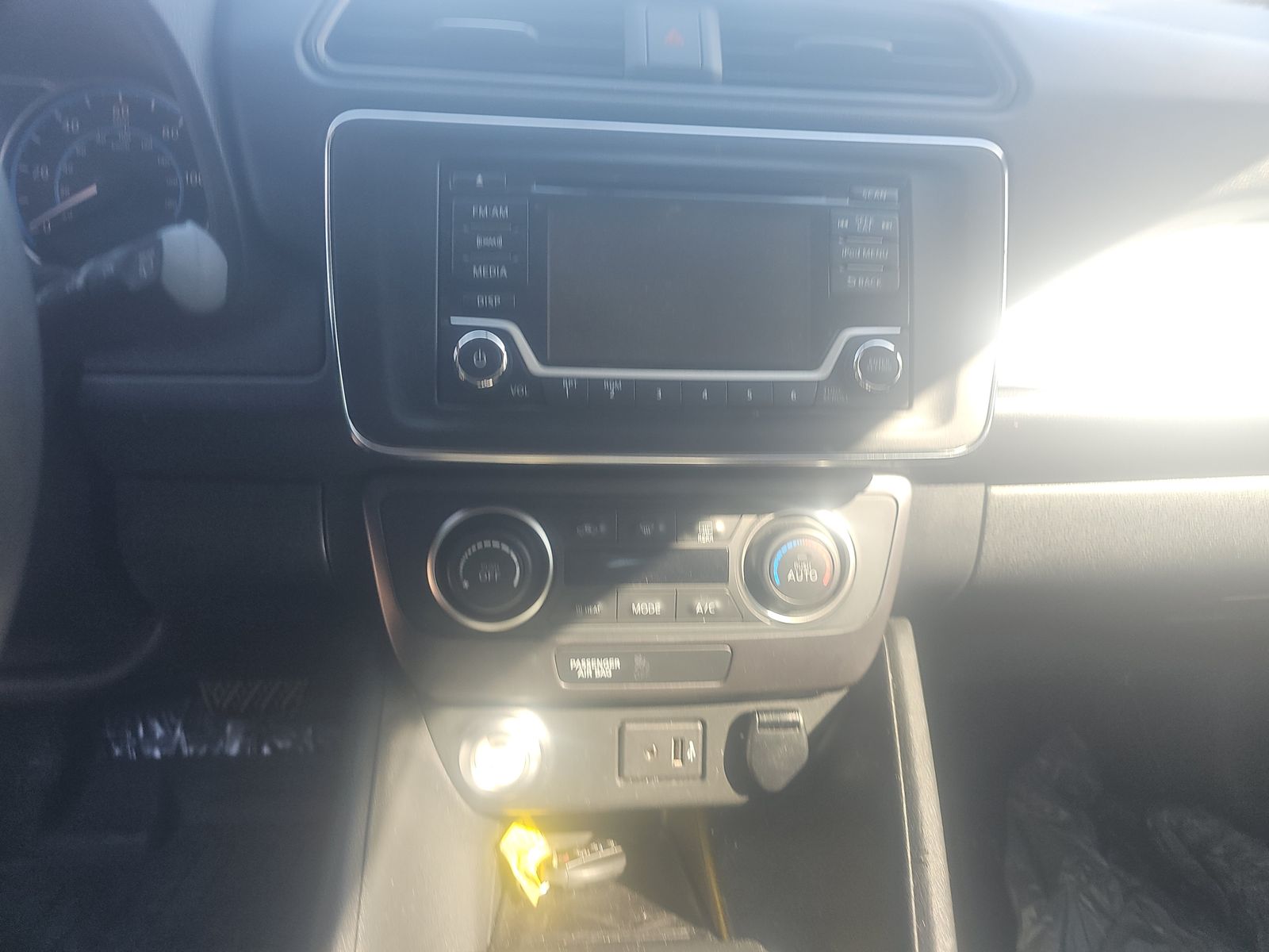 2019 Nissan LEAF S FWD