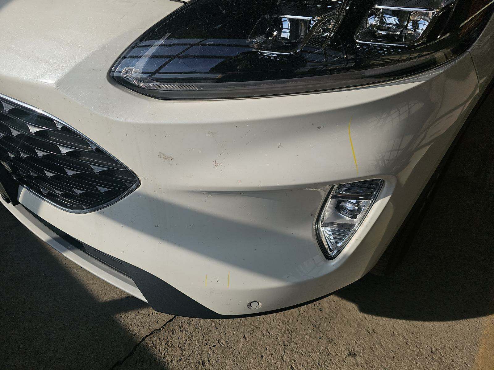 2022 Ford Escape Titanium AWD