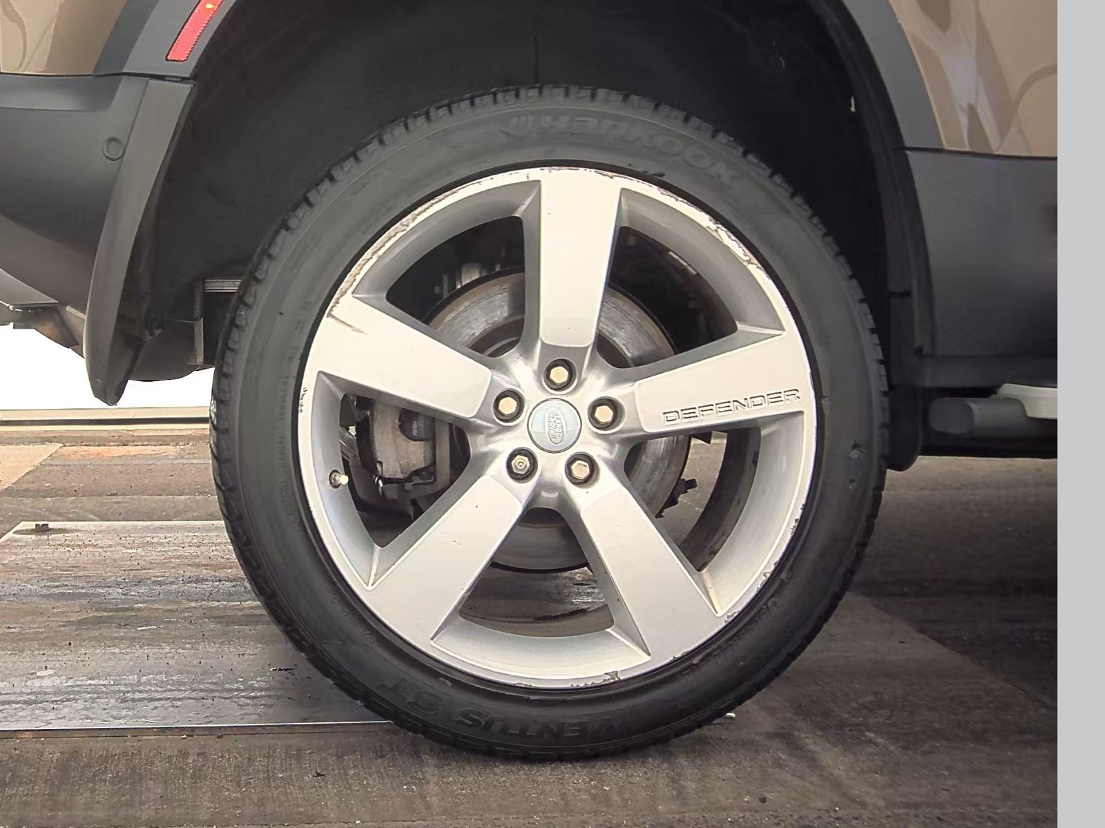 2020 Land Rover Defender 110 First Edition AWD