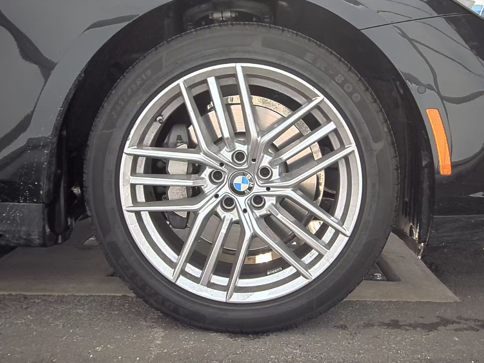2025 BMW 5 Series 530i RWD