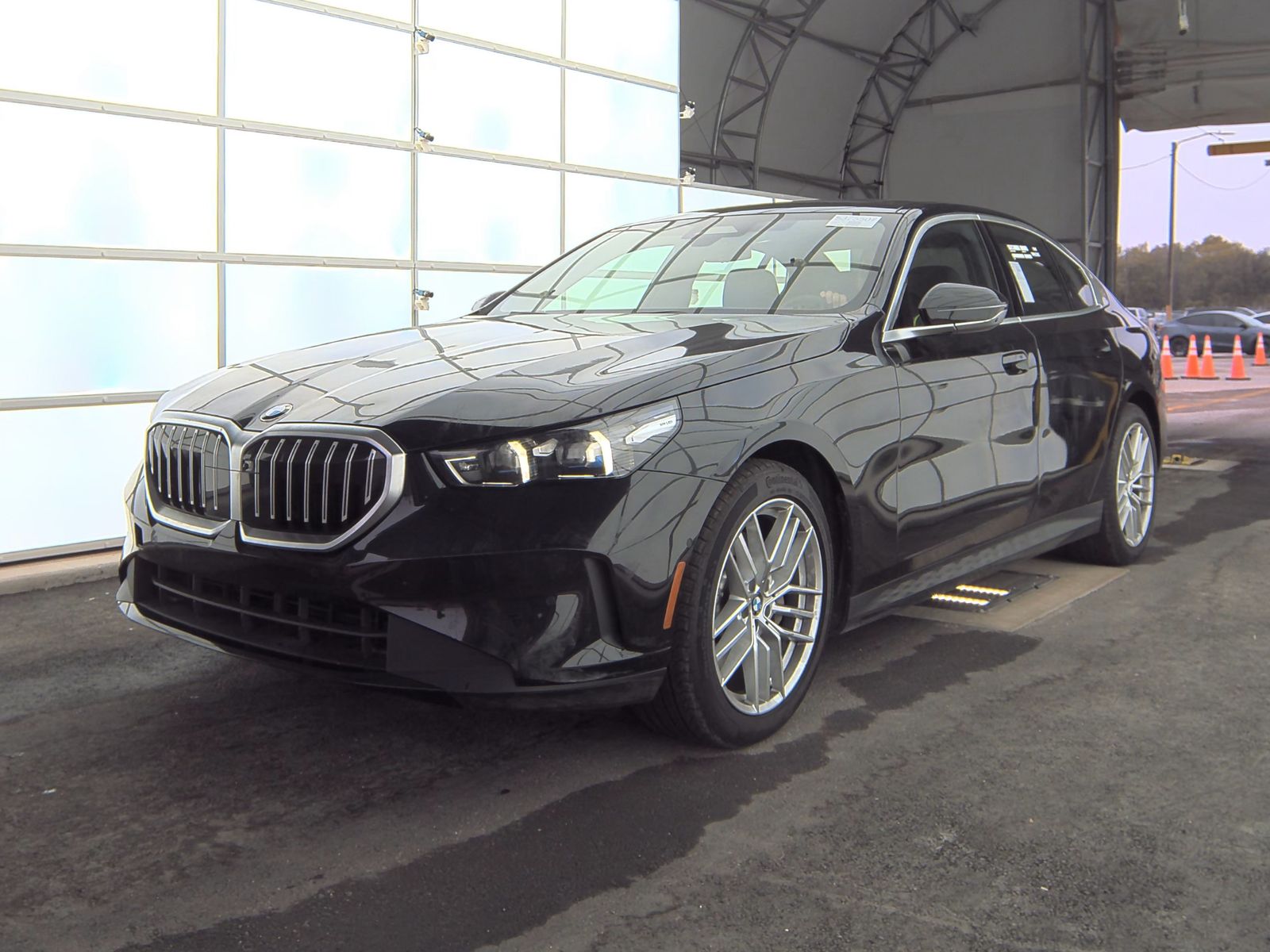 2025 BMW 5 Series 530i RWD