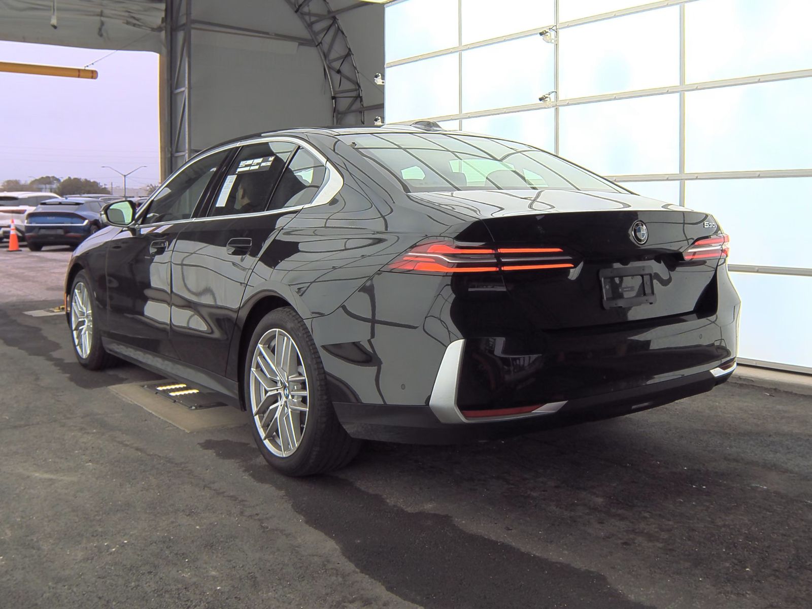 2025 BMW 5 Series 530i RWD