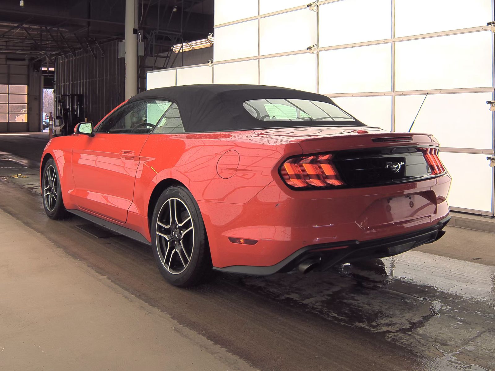 2022 Ford Mustang EcoBoost Premium RWD