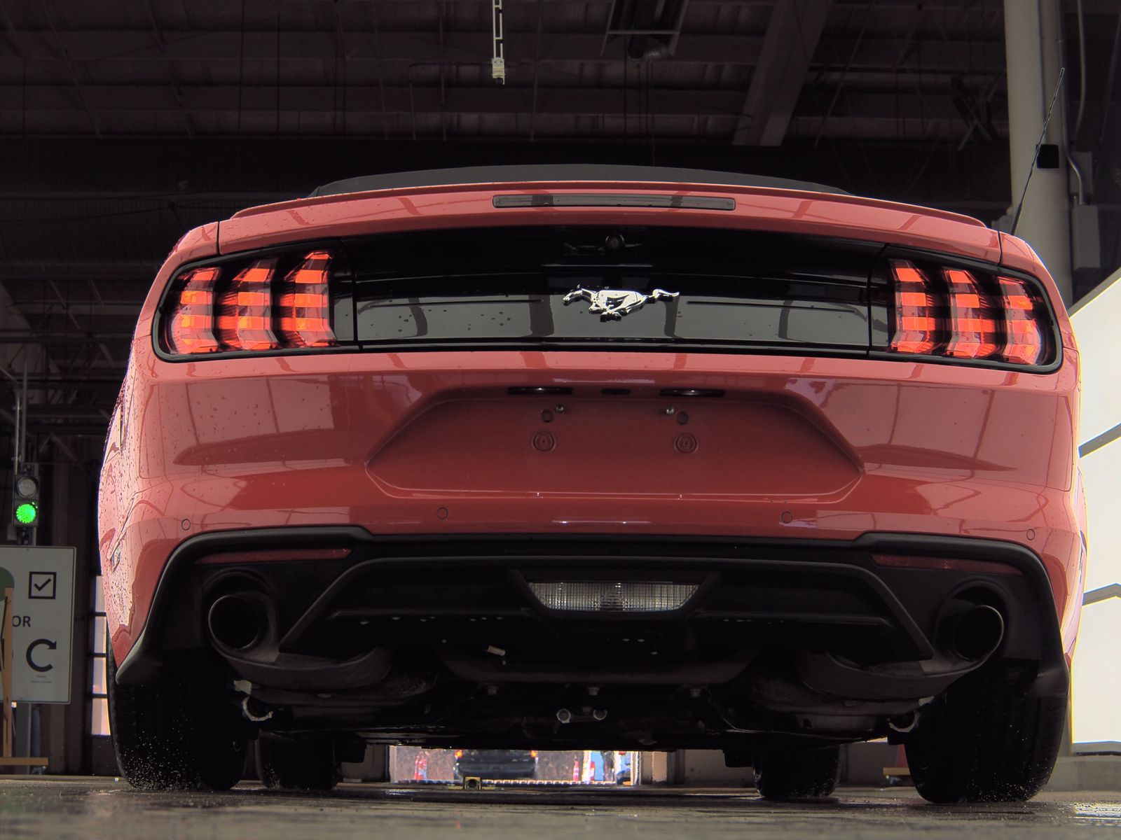 2022 Ford Mustang EcoBoost Premium RWD