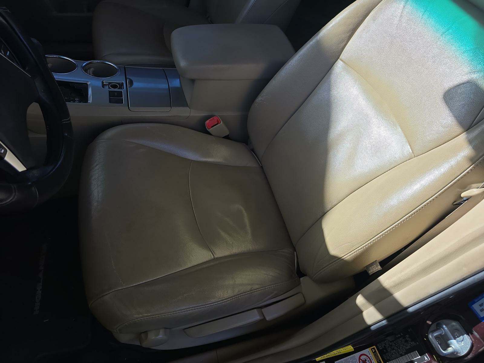 2013 Toyota Highlander Base FWD
