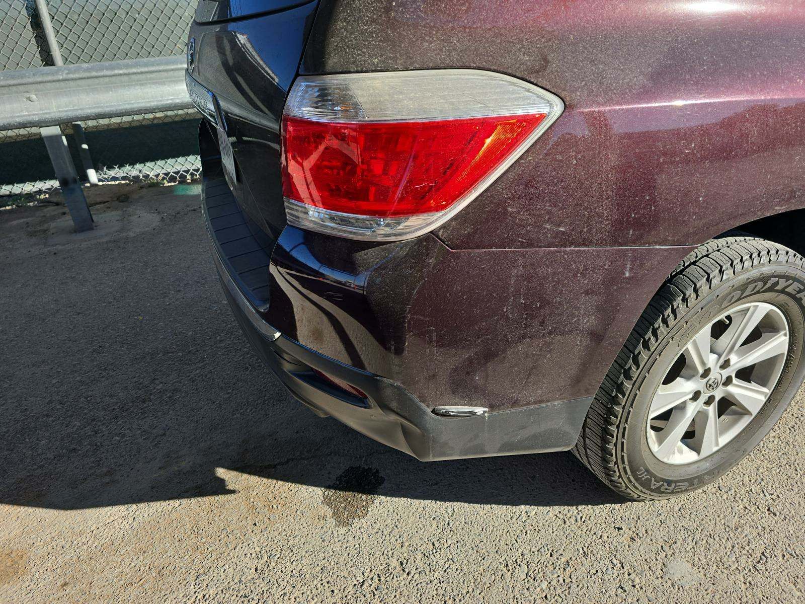 2013 Toyota Highlander Base FWD