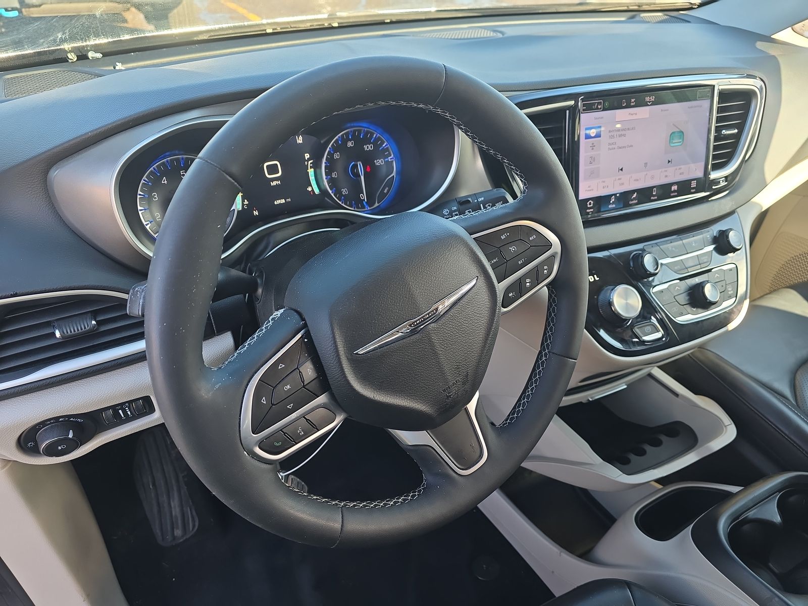 2023 Chrysler Pacifica Touring L FWD