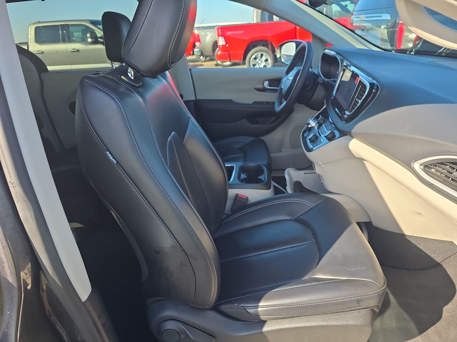 2023 Chrysler Pacifica Touring L FWD