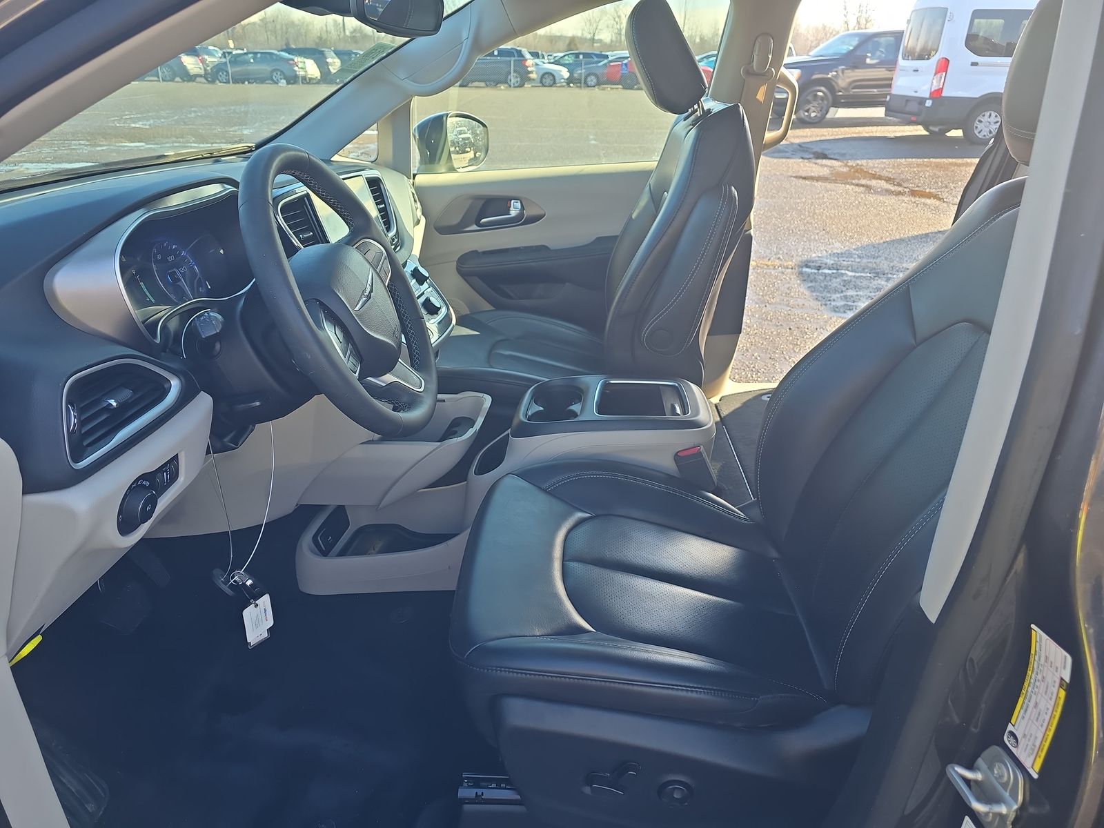 2023 Chrysler Pacifica Touring L FWD