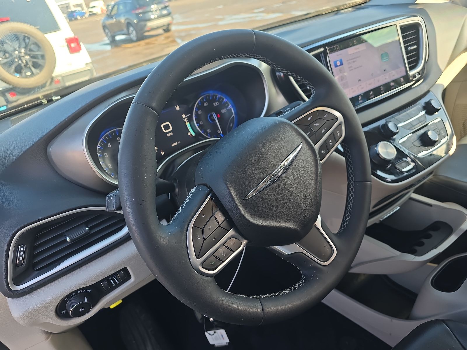 2023 Chrysler Pacifica Touring L FWD