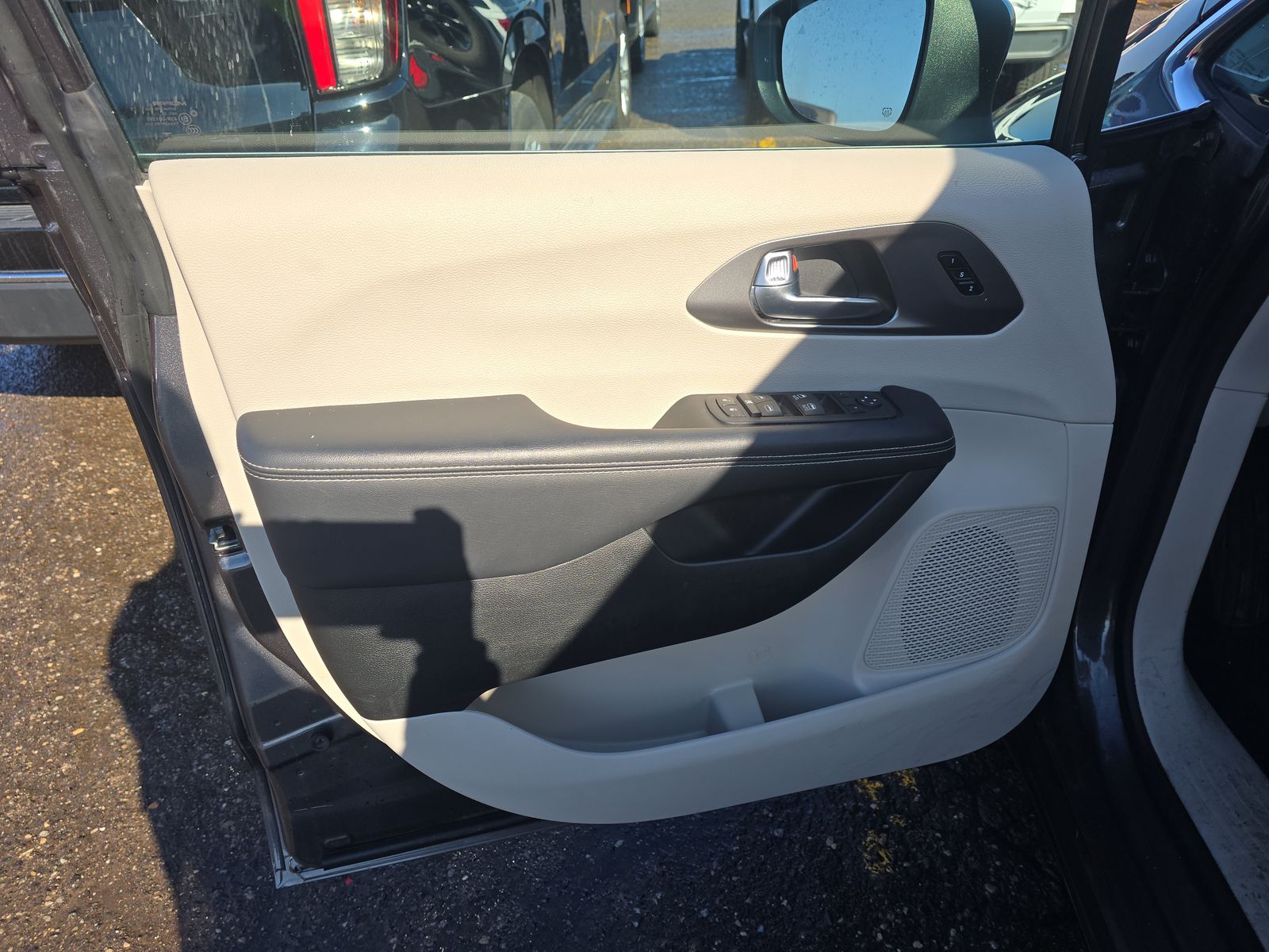 2023 Chrysler Pacifica Touring L FWD