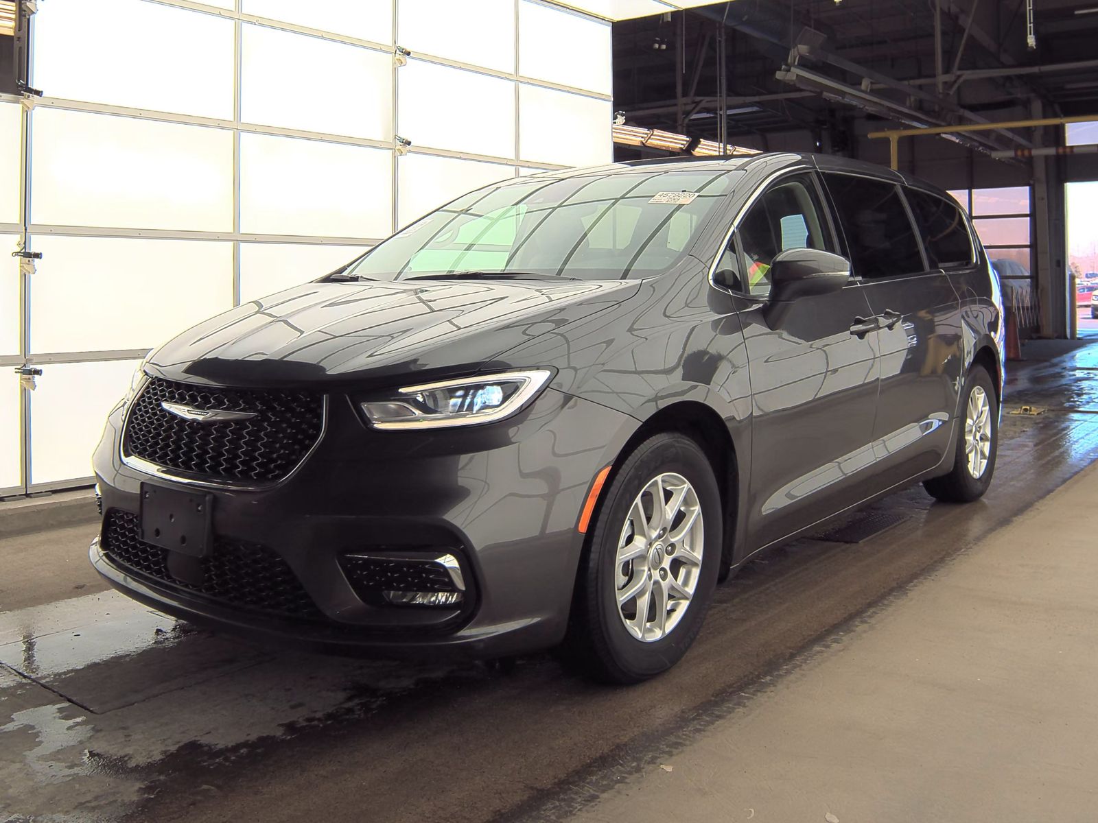 2023 Chrysler Pacifica Touring L FWD