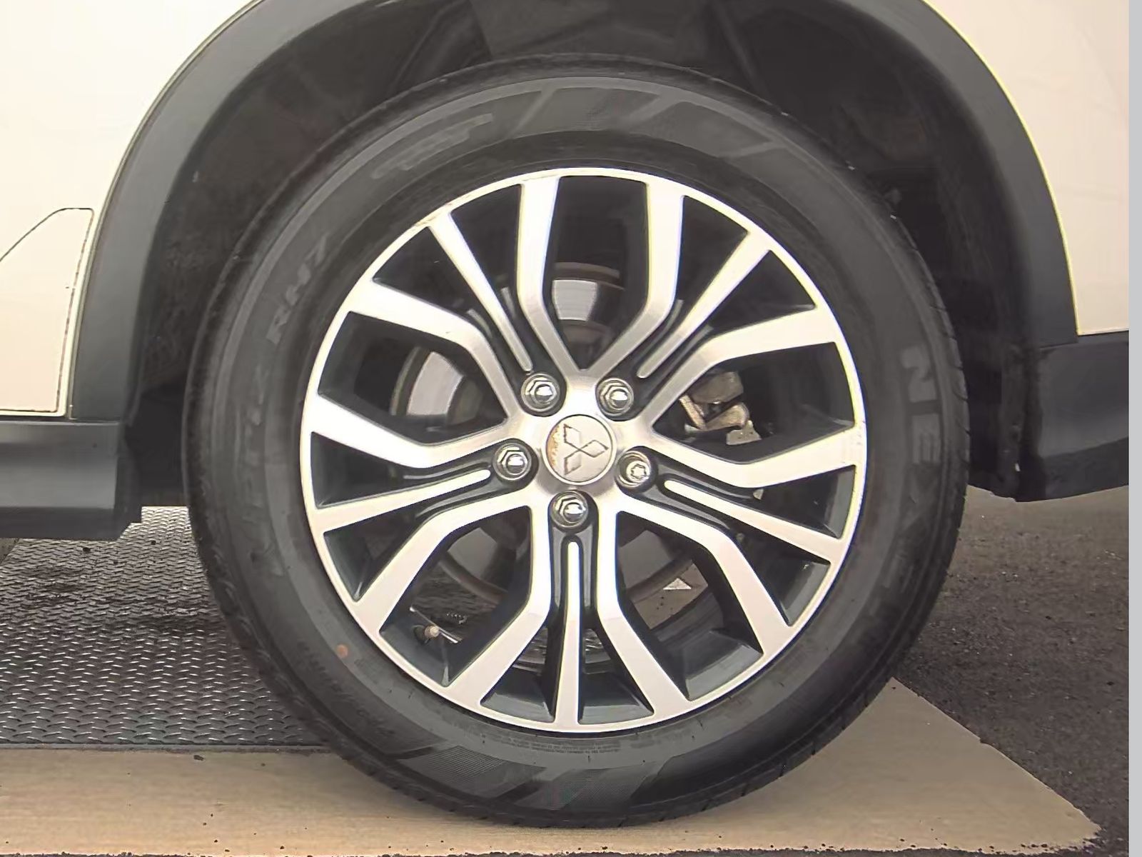 2018 Mitsubishi Outlander Sport LE FWD