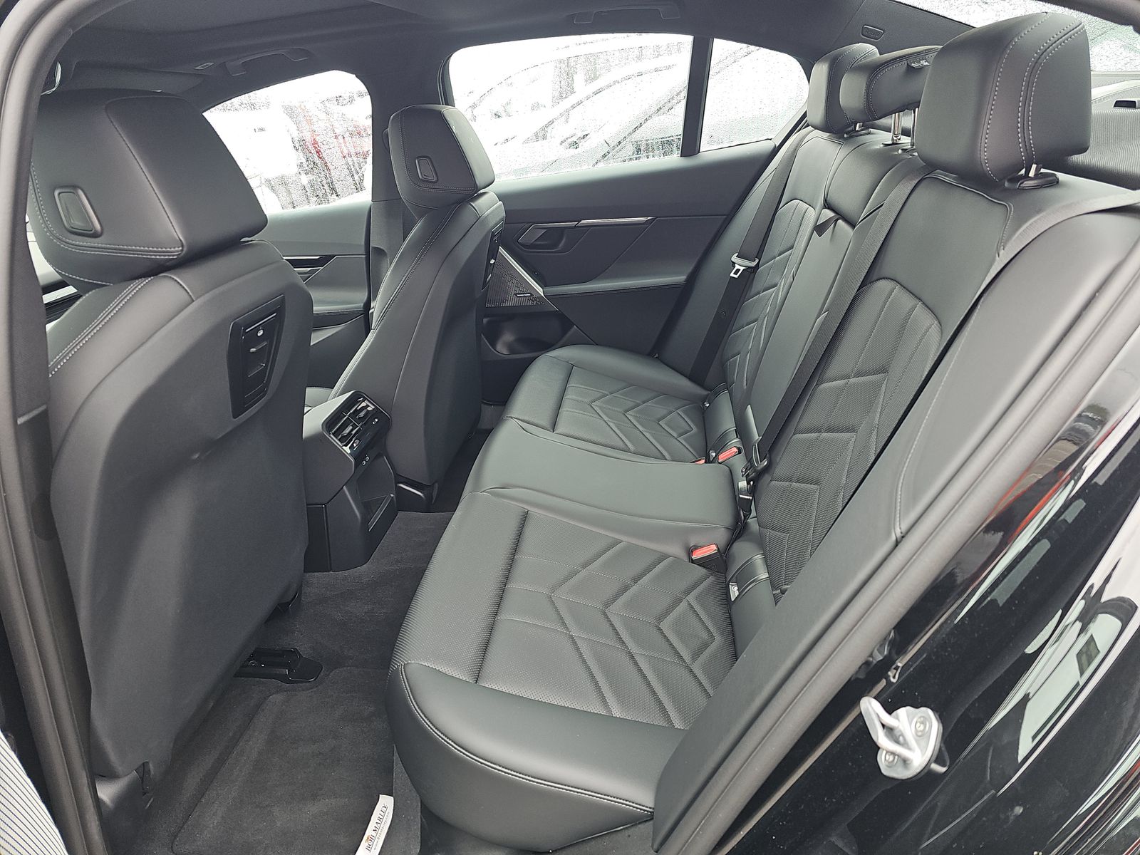 2025 BMW 5 Series 530i RWD
