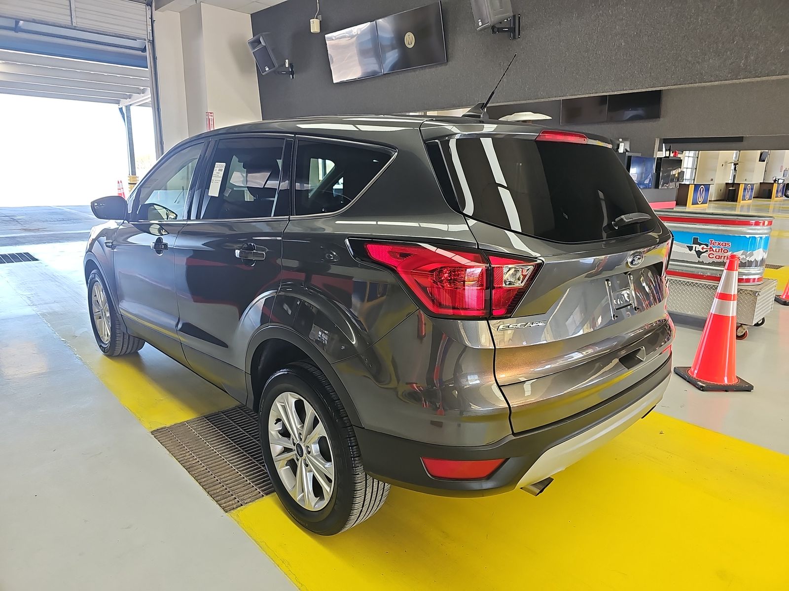 2019 Ford Escape SE FWD