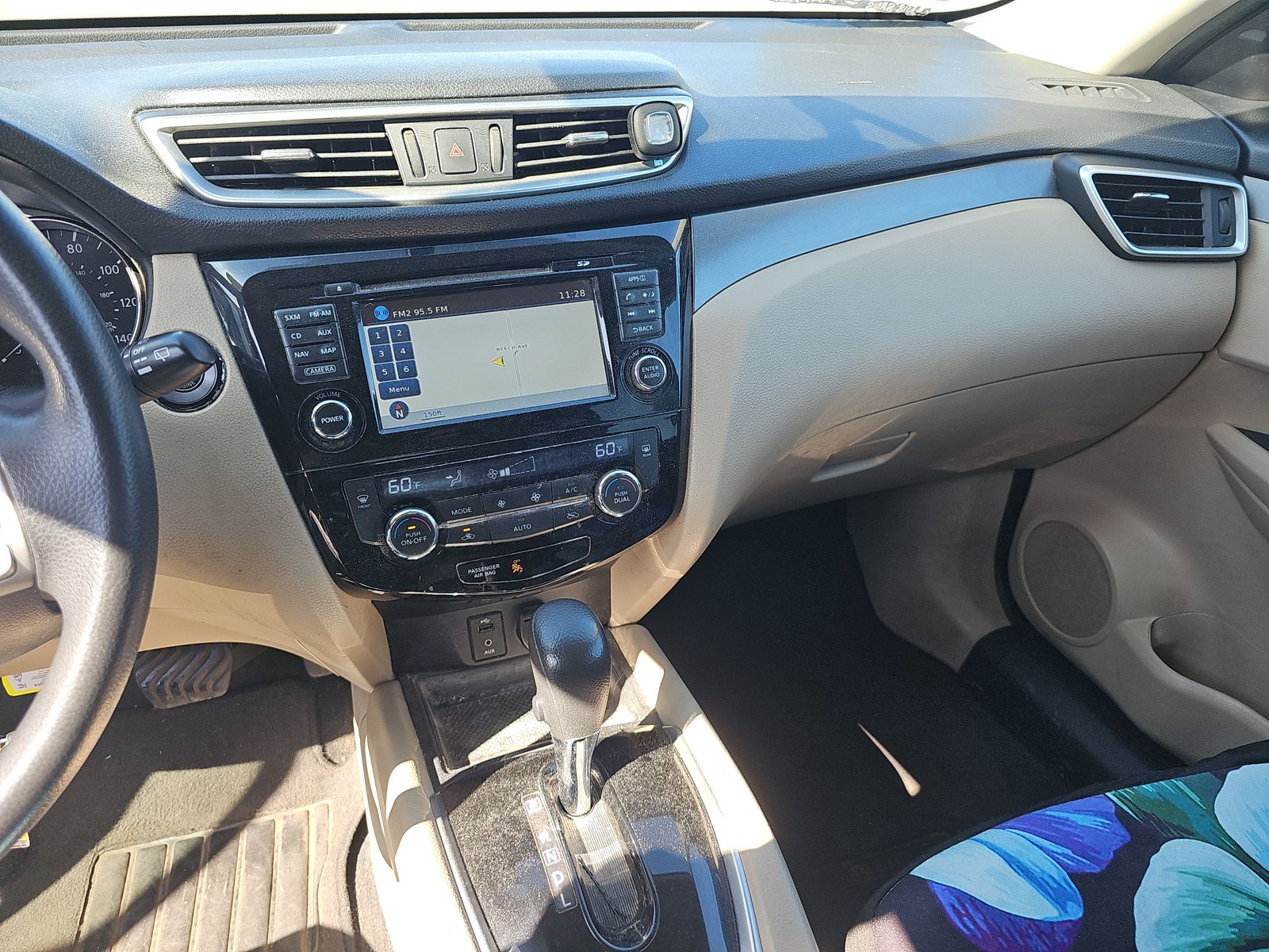 2016 Nissan Rogue SV FWD