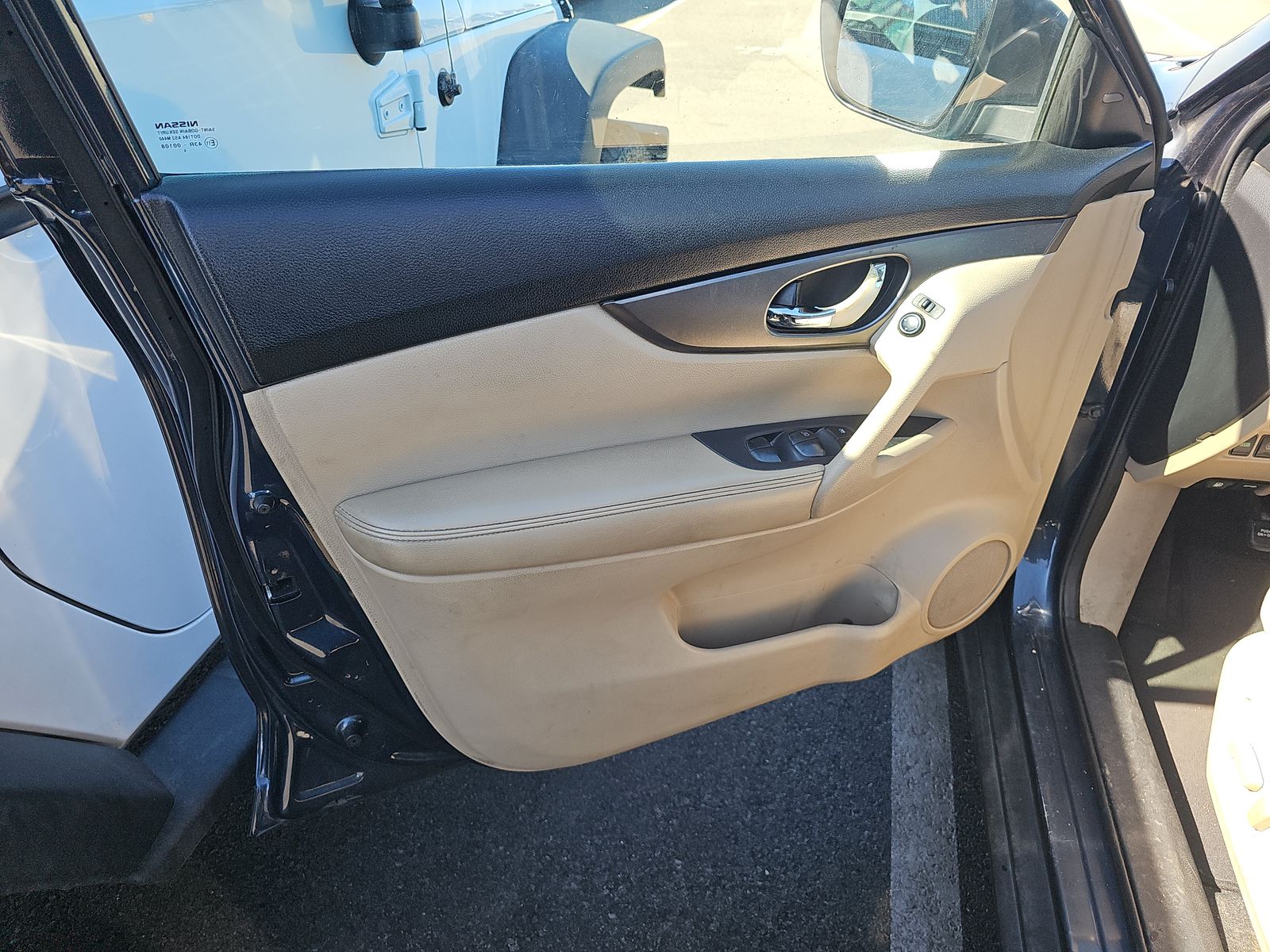 2016 Nissan Rogue SV FWD