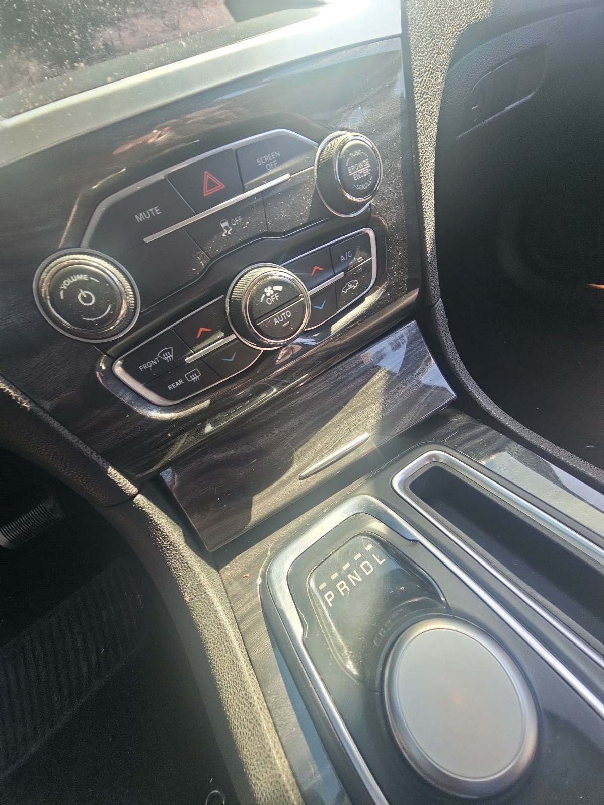 2019 Chrysler 300 Touring RWD