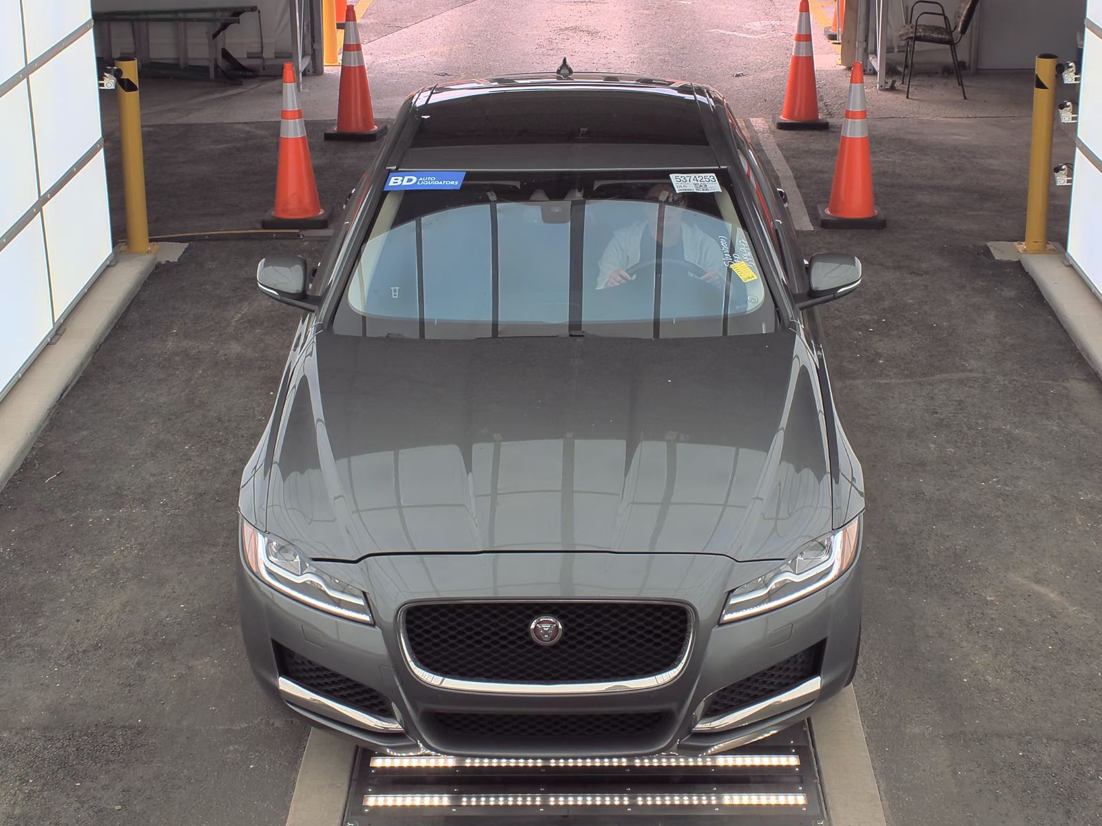 2018 Jaguar XF 25t Premium FWD