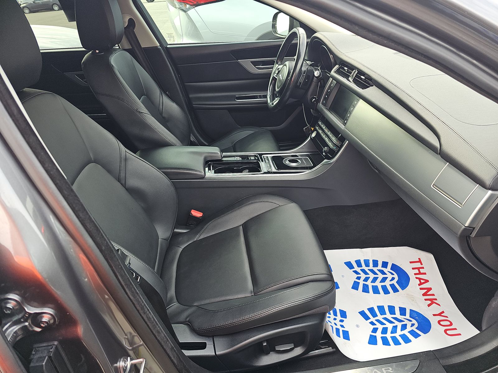 2018 Jaguar XF 25t Premium FWD