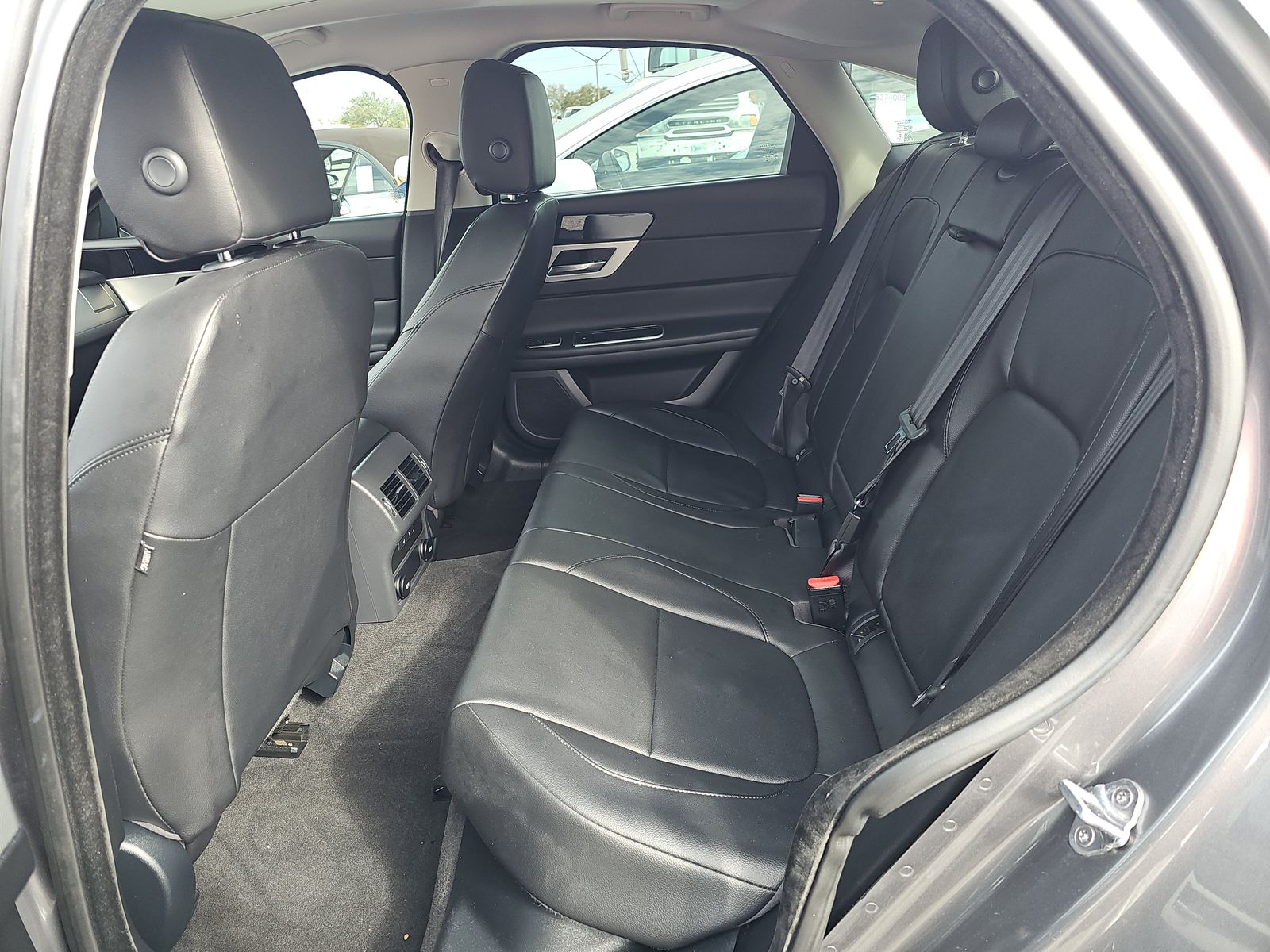 2018 Jaguar XF 25t Premium FWD