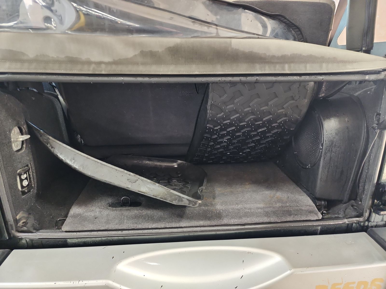 2010 Jeep Wrangler Sahara AWD