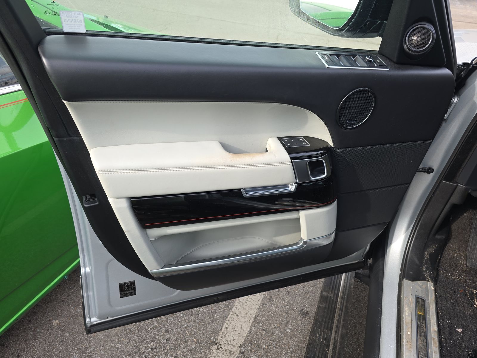 2017 Land Rover Range Rover SVAutobiography Dynamic AWD