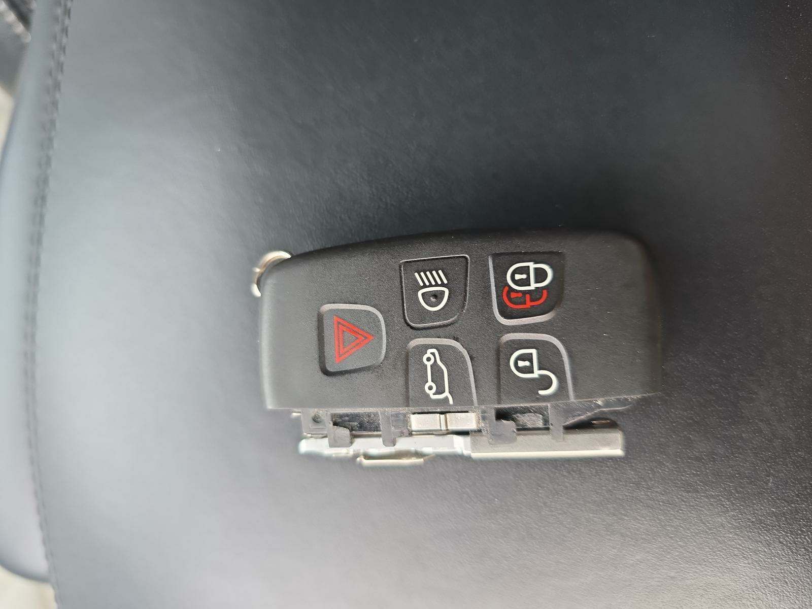 2017 Land Rover Range Rover SVAutobiography Dynamic AWD