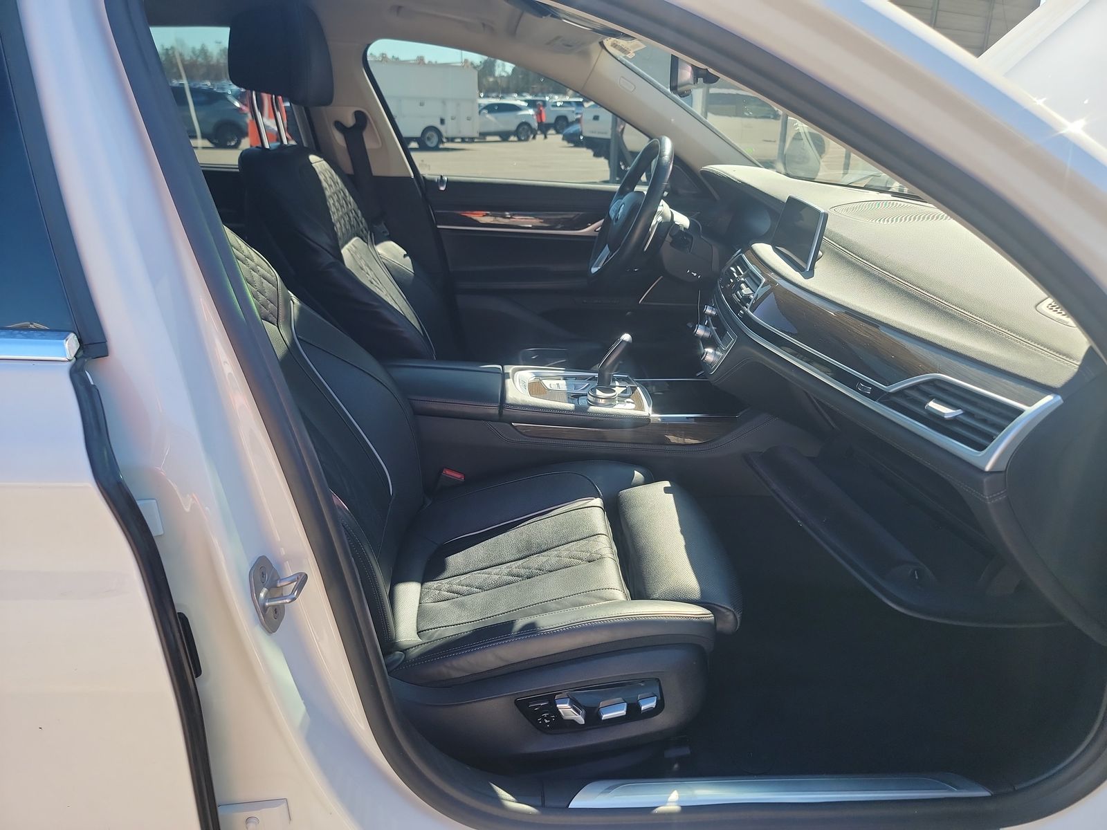 2022 BMW 7 Series 740i xDrive AWD